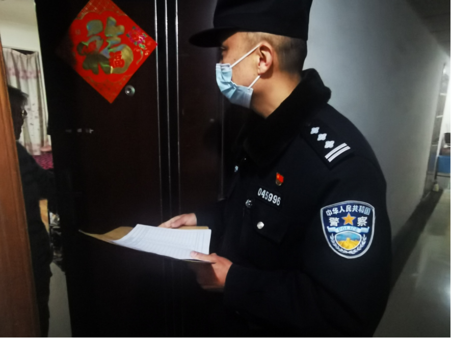 嘉兴-走街串巷宣反邪 南湖义警来帮忙421.png
